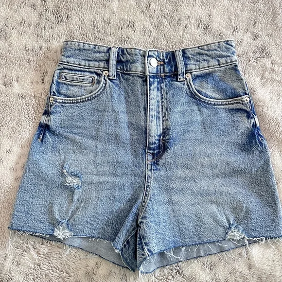 Zara Blue Jean Shorts Casual Style - Picture 2 of 5